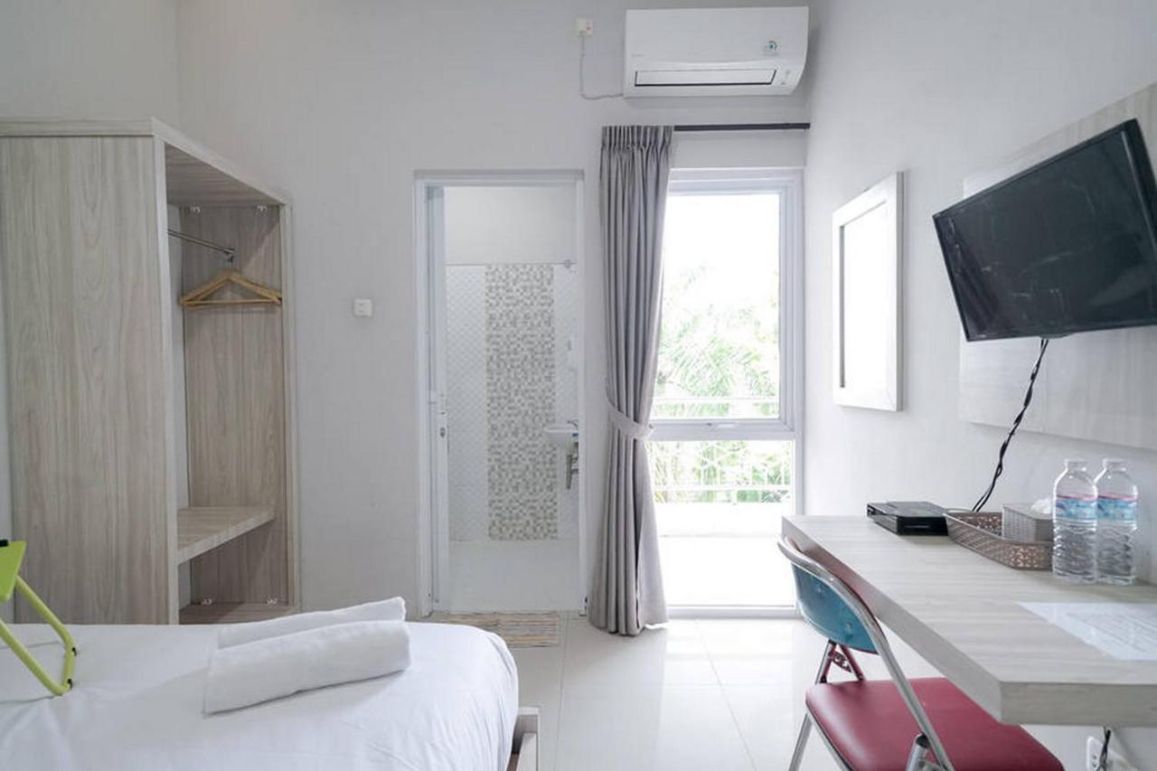 Urbanview Hotel Bari Syariah Palembang By Reddoorz المظهر الخارجي الصورة