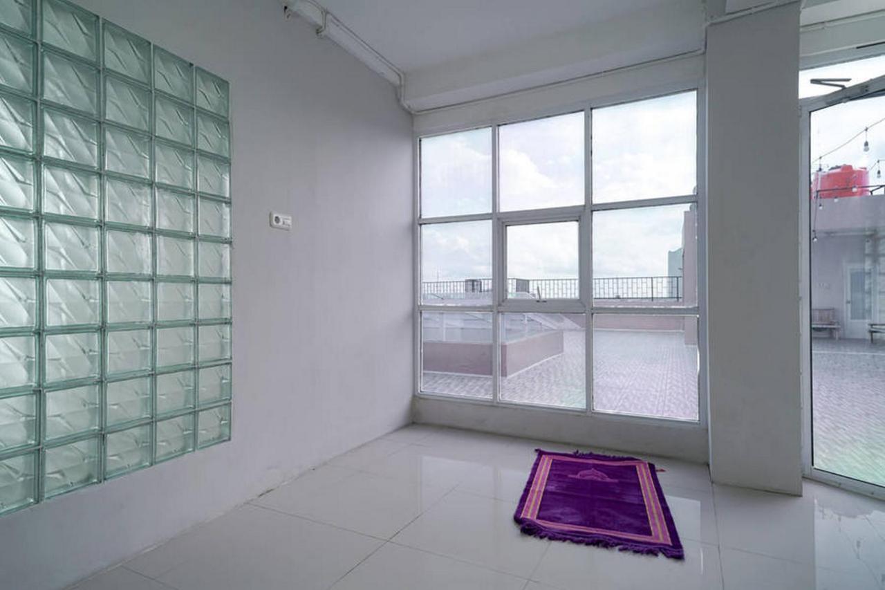 Urbanview Hotel Bari Syariah Palembang By Reddoorz المظهر الخارجي الصورة